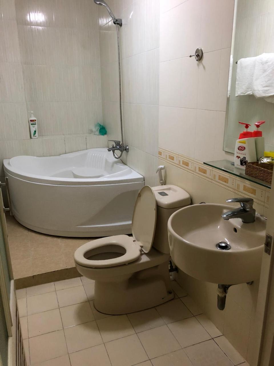 Hoang Oanh Hotel Bandar Ho Chi Minh Luaran gambar